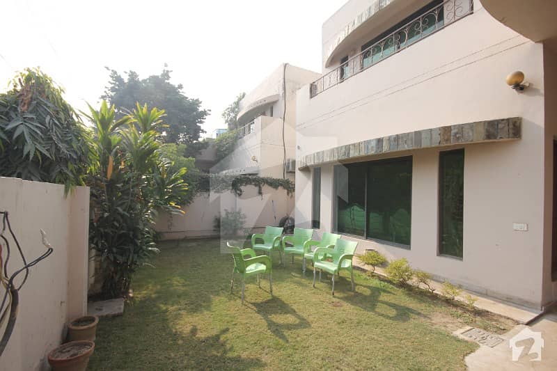 1 Kanal Brigadier House For Interested People On Prime Location Of