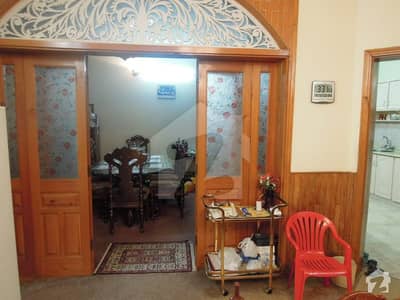 40x80 House Is Available For Sale G-11/2 40x80 House Is Available For Sale G-11/2