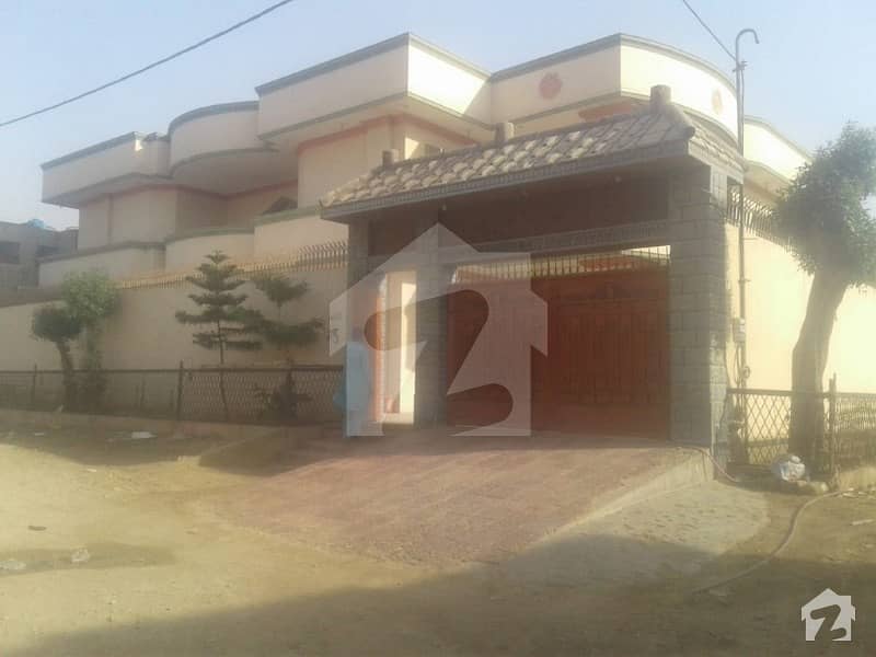 House Available For Sale In Korangi Crossing
