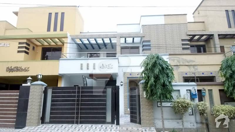 9 Marla Owner Built Designer Bungalow For Sale Near Johar Town Hakim Chowk