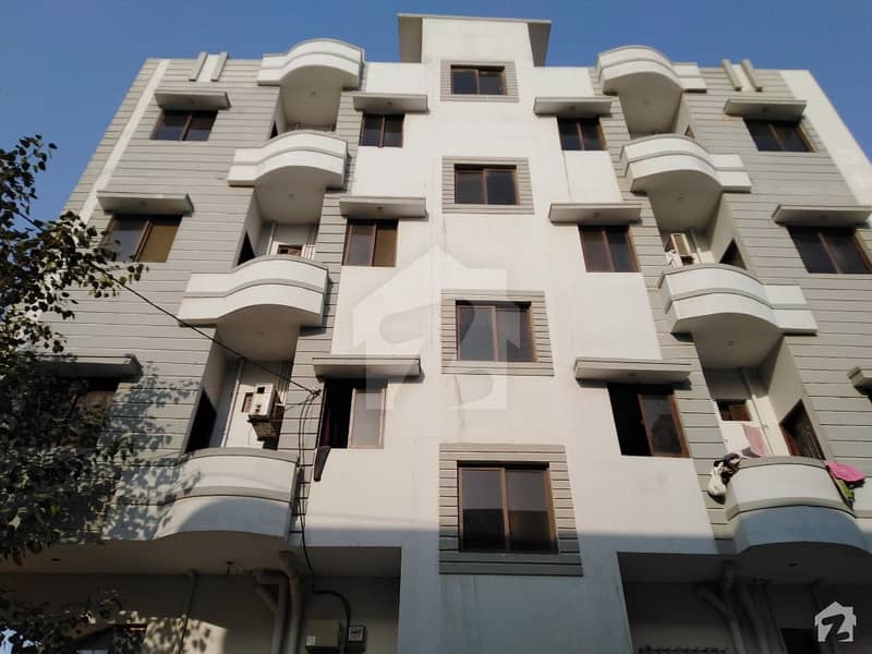 زینت آباد سکیم 33 کراچی میں 3 کمروں کا 4 مرلہ فلیٹ 48.5 لاکھ میں برائے فروخت۔