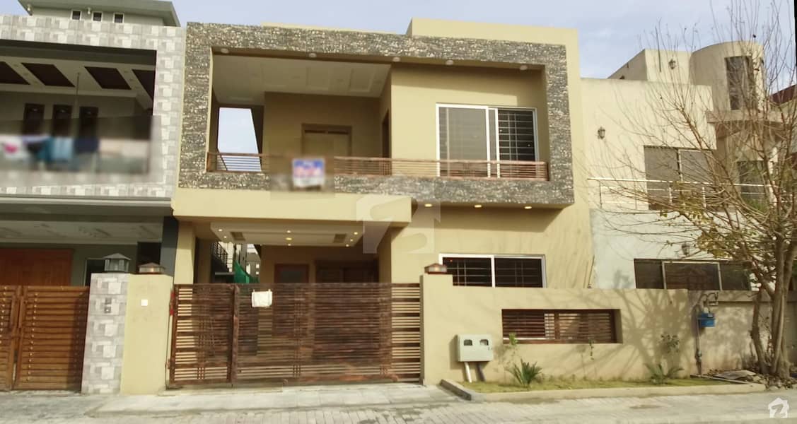 House Is Available For Sale In Bahria Town Phase 3