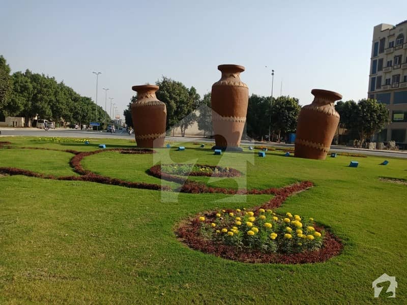 Best Location Of Babar Block Sector A Bahria Town Lahore 1 Kanal Corner