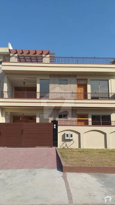 Beautiful Lavish Brand New House 35x70 G13 Islamabad Beautiful Lavish Brand New House 35x70 G13 Islamabad