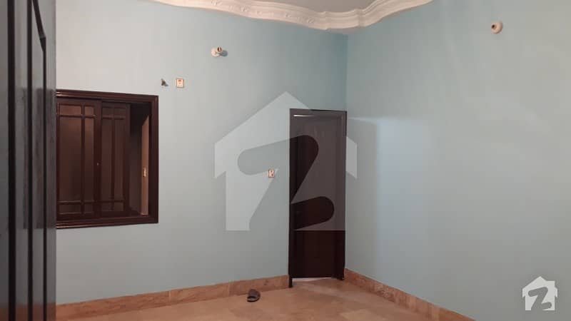 Buffer Zone 120 Sq Yards Second Floor For Rent