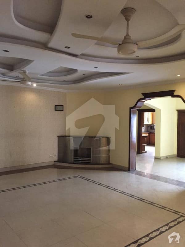 2kanal Slightly Used Royal Place Beautiful Spanish Modern Luxury Upper Potion For Rent In Dha Phase I