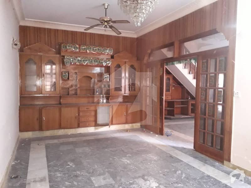 10 Marla Full House For Rent Allama Iqbal Town Karim Block, Allama