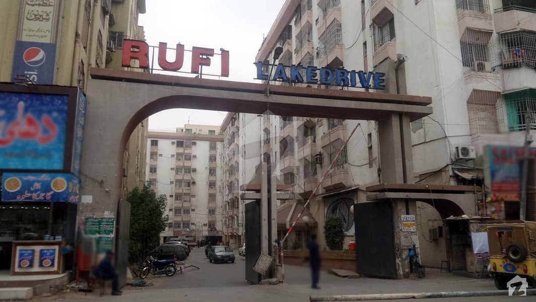 Flat For Sale In Rufi Lake Drive Gulistan-e-Jauhar - Block 18 Flat For Sale In Rufi Lake Drive Gulistan-e-Jauhar - Block 18