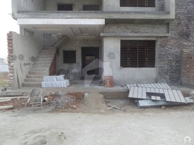 Double Storey Beautiful House For Sale In One 4-L Road Okara