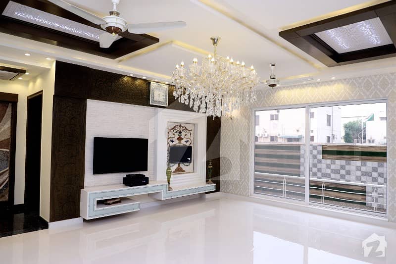 1 Kanal Slightly Used Galleria Design Royal Place Out Class Modern Luxury Bungalow In Dha Phase V 1 Kanal Slightly Used Galleria Design Royal Place Out Class Modern Luxury Bungalow In Dha Phase V