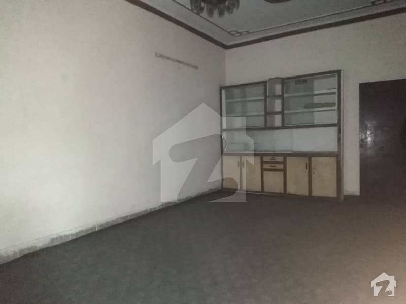 Lower Portion Available For Rent In Sikandar