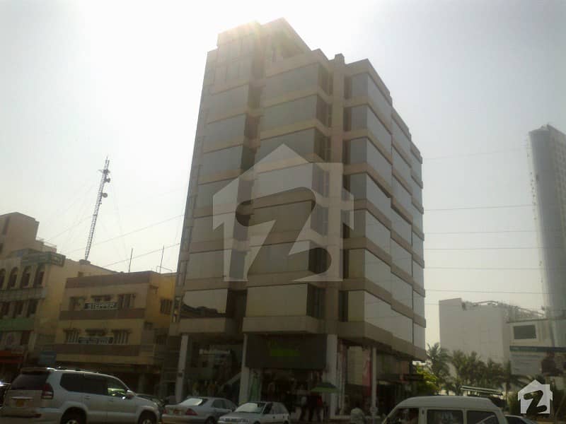 کلفٹن کراچی میں 0.98 کنال دفتر 4.4 لاکھ میں کرایہ پر دستیاب ہے۔