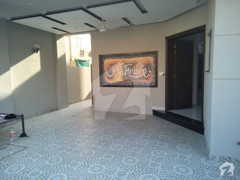 10 Marla Double Unit Brand New House For Sale