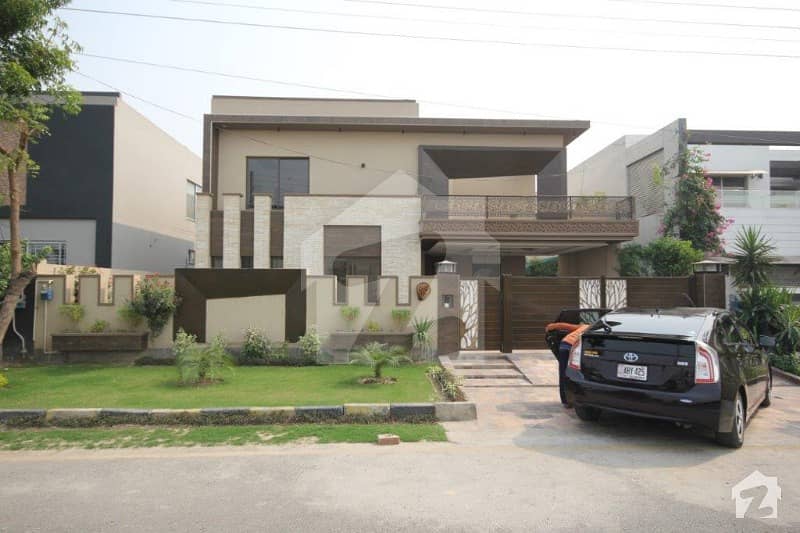 1Kanal Brand New Bungalow In State Life Lahore