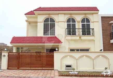 10 Marla Spanish Luxury Villa Elegantly Built 10 Marla Spanish Luxury Villa Elegantly Built