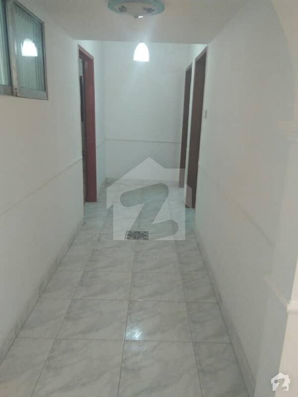 Apartment for Rent with line water cctv camera. very low Mentainens. security guard. parking. 