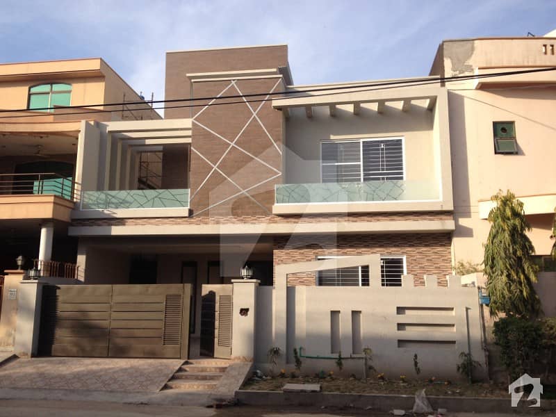 10 Marla Residential House Is Available For Sale In Revenue Society At Prime Location