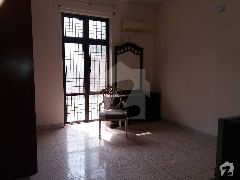 One Room Fully Furnished For Rent In Cavalry Ground Cavalry Ground