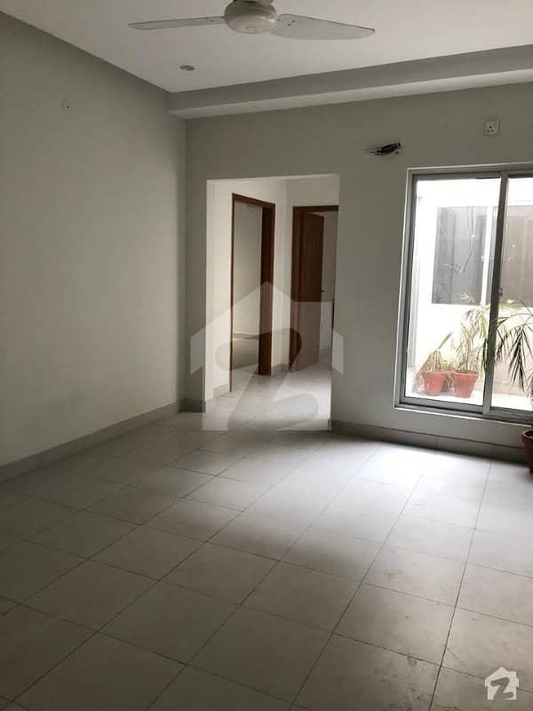 1 Bed Outclass Flat Available For Rent Good Location In Bahria Town