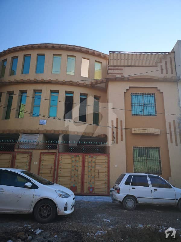 یگزیکٹو لاجز ارباب سبز علی خان ٹاؤن پشاور میں 6 کمروں کا 5 مرلہ مکان 85 لاکھ میں برائے فروخت۔