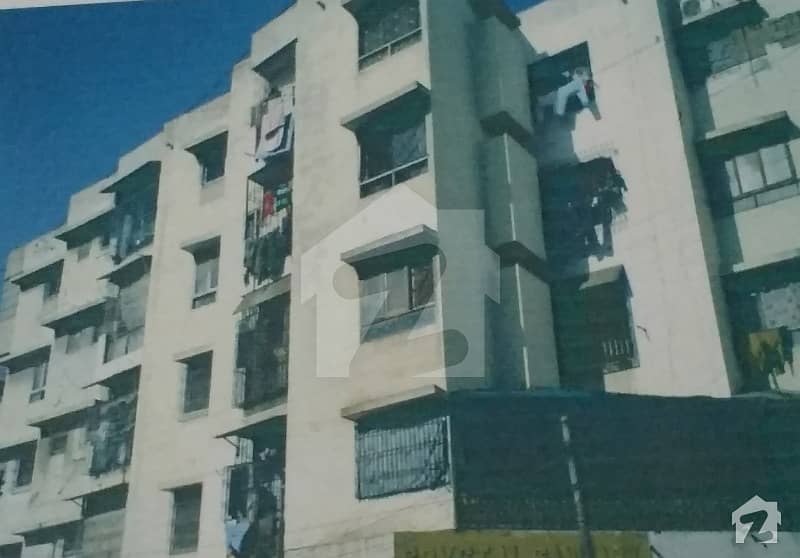 نیو ٹاؤن پولیس لائنز گلشنِ اقبال ٹاؤن کراچی میں 3 کمروں کا 6 مرلہ فلیٹ 1.2 کروڑ میں برائے فروخت۔