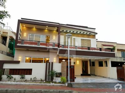 Brand New Out Class 1 Kanal House In Bahria Town Brand New Out Class 1 Kanal House In Bahria Town