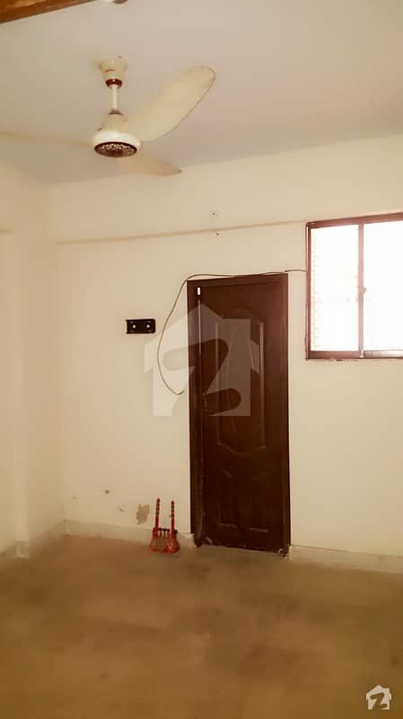اَپر غزری غِزری کراچی میں 2 کمروں کا 4 مرلہ فلیٹ 45 لاکھ میں برائے فروخت۔
