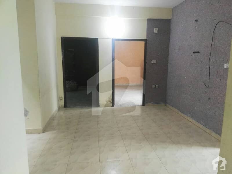 3. 5 Marla Corner Flat With Roof Is Available For Sale On 3rd Floor