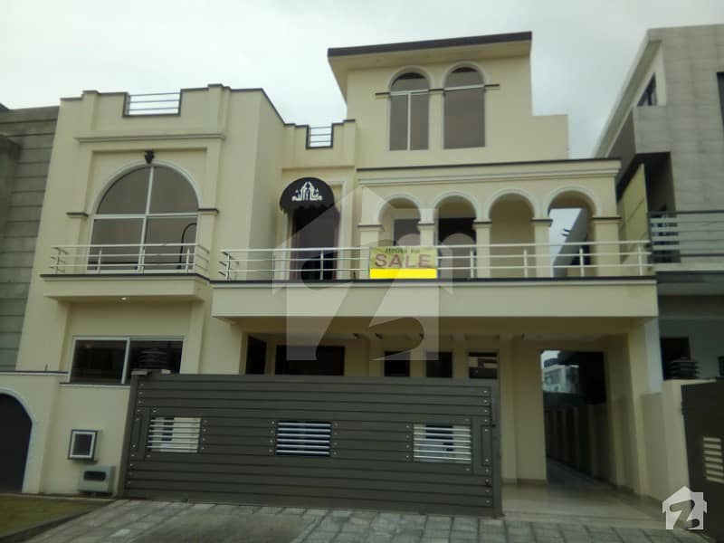 Brand New House For Sale in Media Town