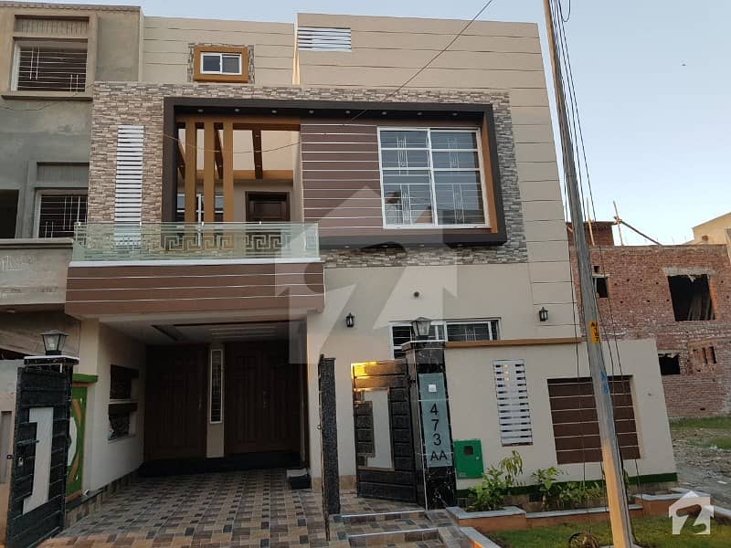 5 Marla Brand New Lavish House For Sale In Bahria Town Lahore
