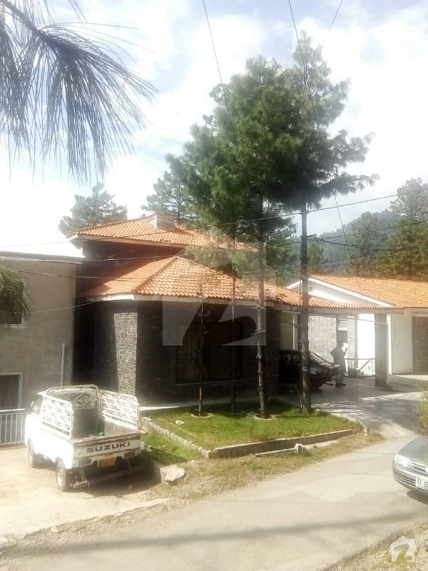 Triple Storey House Is Available For Sale In Khara Ghali