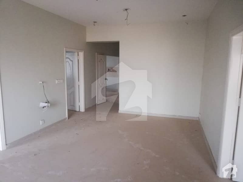 1700 Sq Ft Flat For Sale