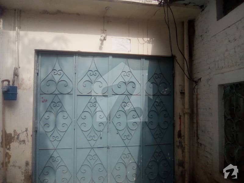 گلبرگ پشاور میں 6 کمروں کا 8 مرلہ مکان 85 لاکھ میں برائے فروخت۔