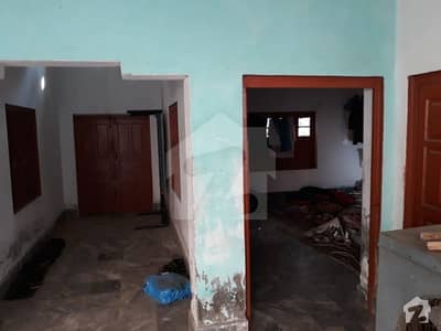 لار ملتان میں 3 کمروں کا 10 مرلہ مکان 80 لاکھ میں برائے فروخت۔