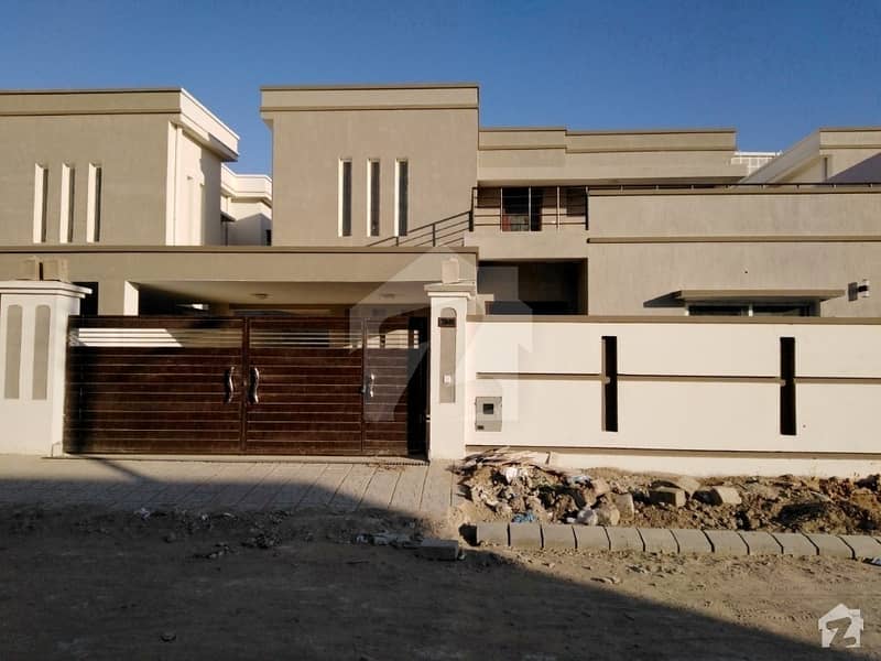 فالکن کمپلیکس نیوملیر ملیر کراچی میں 4 کمروں کا 14 مرلہ مکان 5 کروڑ میں برائے فروخت۔