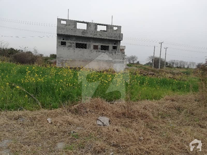 On 50 Feet Road 25x50 Plot For Sale