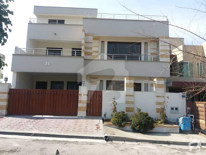 Newly Constructed 40x80 House For Sale