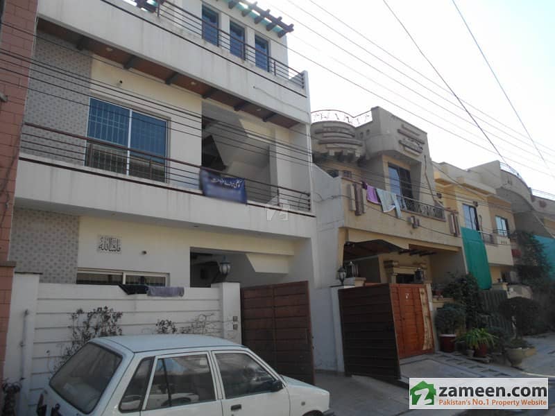 5 Marla House For Sale In Johar Town At 100 Lac
