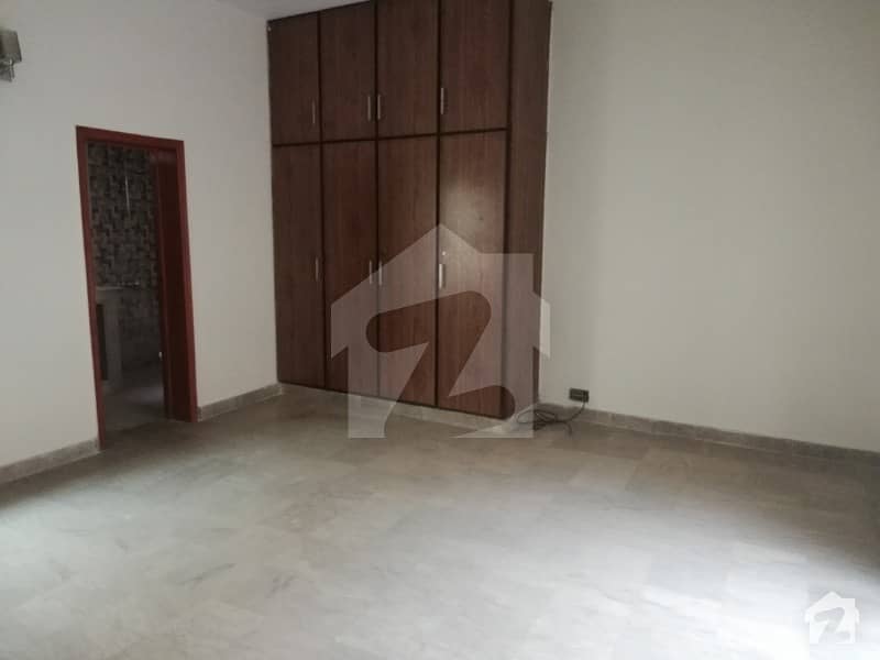 10 Marla Upper Portion In Real Cottages Society Near Dha    For Rent
