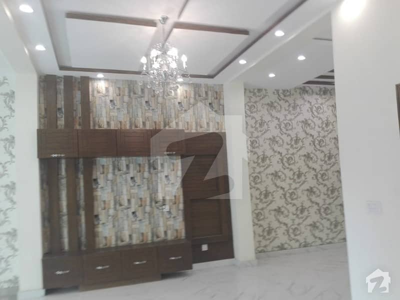 کینال گارڈنز - بلاک اے اے کینال گارڈن لاہور میں 4 کمروں کا 5 مرلہ مکان 40 ہزار میں کرایہ پر دستیاب ہے۔