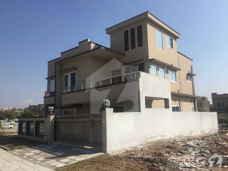 12 Marla 5 Bedroom Double Unit In Reasonable Prize In Bahria Town Rawalpindi Block D