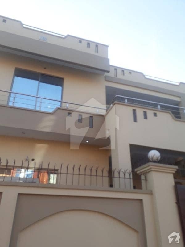 12 Marla House Double Storey Model Town  For Rent
