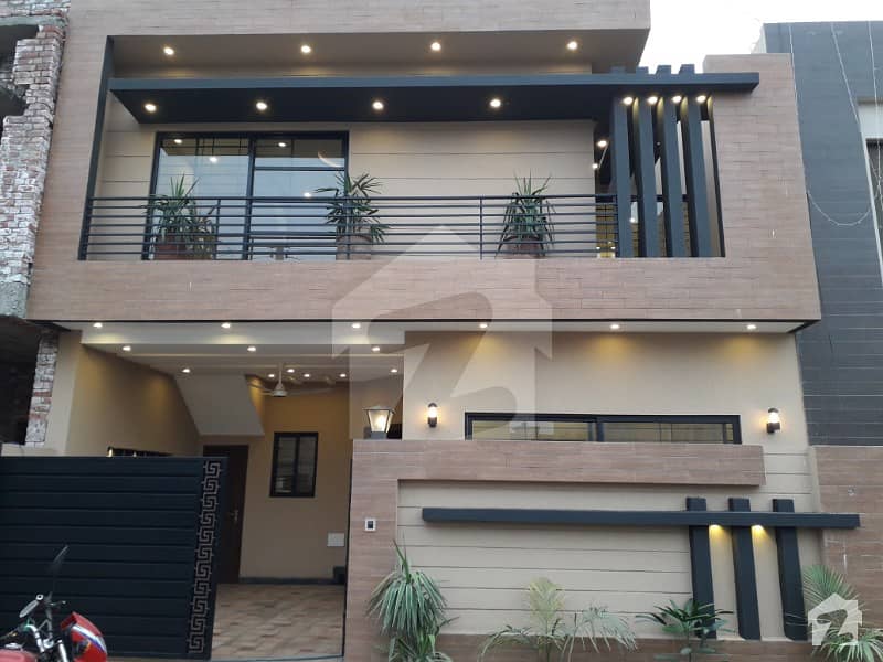 5 Marla Luxury Brand New House For Sale