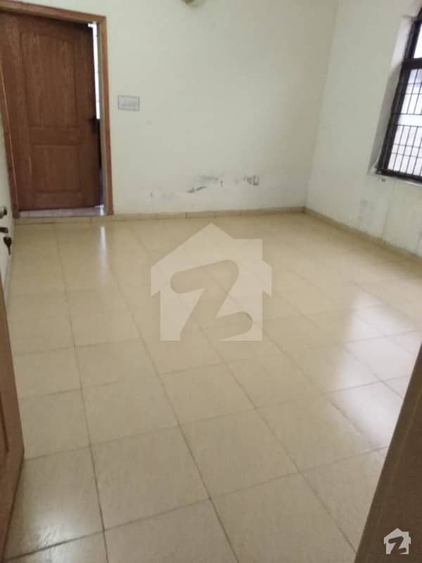 36 Marla Commercial Paid Gulberg House For Rent