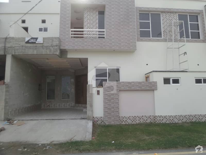 House For Sale - Model City 2 Satiana Road