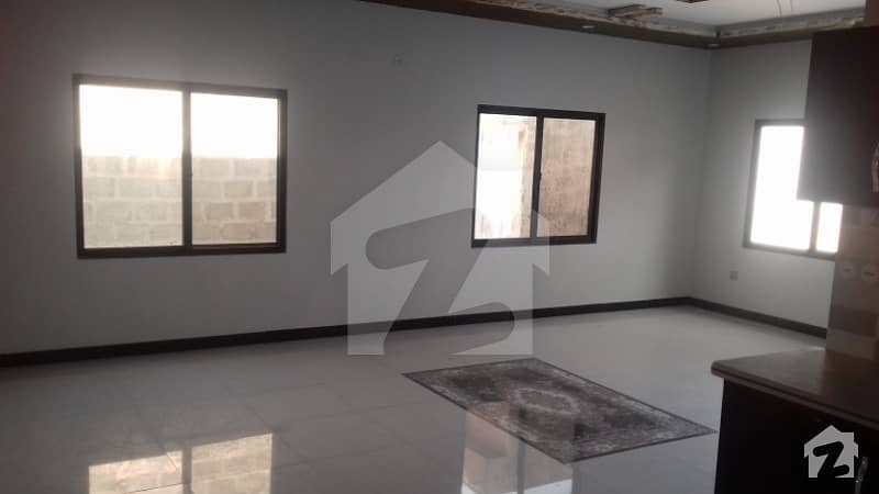 3 bed room  lounge tarice 200 yards  paint house in shamsi society