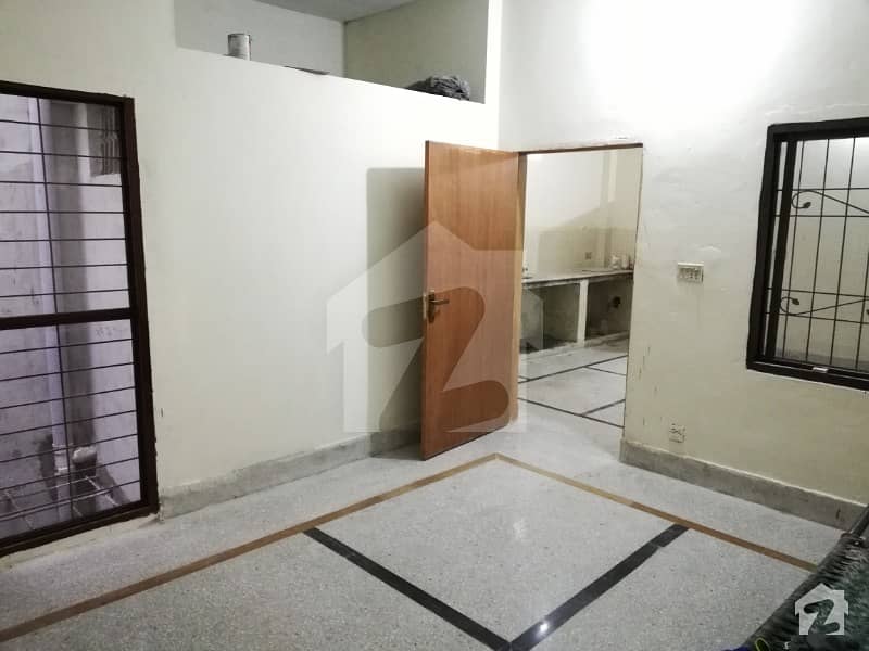 Flat For Rent 1 Bed Room 1 Tv Lounge Kitchen Bath