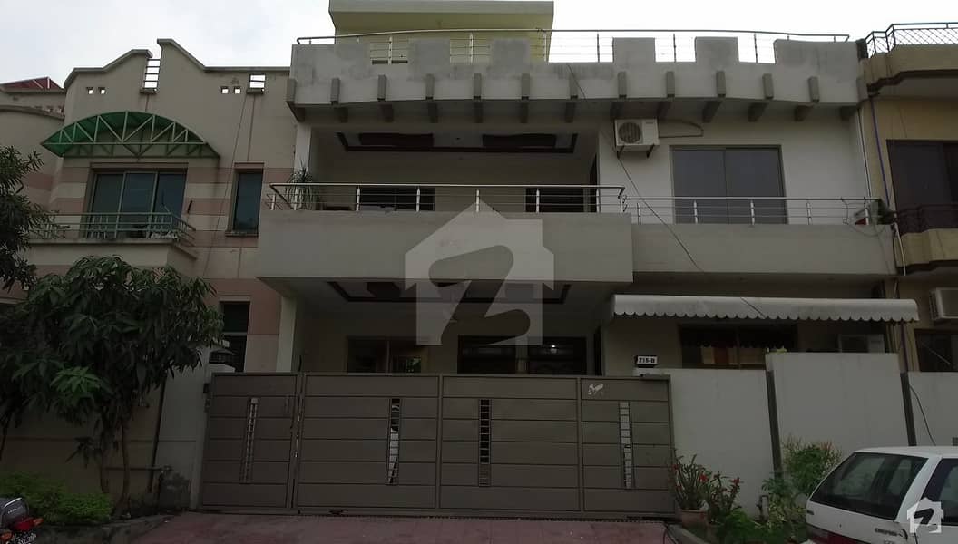 Triple Storey House Available For Sale Located At Very Ideal Location Of Islamabad I-8