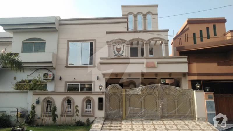 10 Marla Brand New House For Sale In Wapda Town