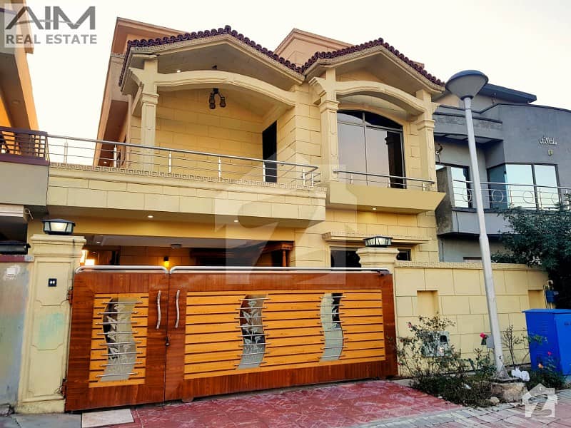 Excellent 10 Marla Double Unit 5 Bed House For Sale In Bahria Town